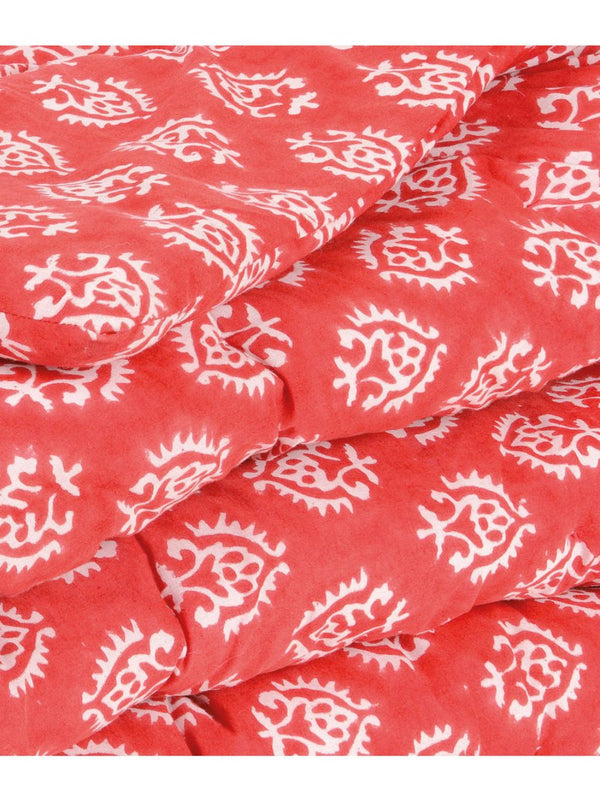 Tapa-Pés de algodão com padrão em tons de vermelho