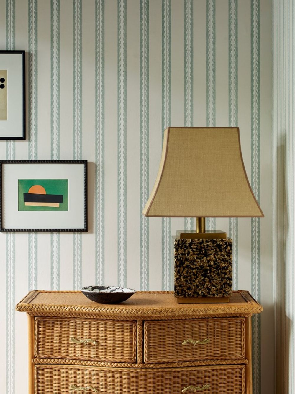 Papel de Parede com riscas Jane Churchill