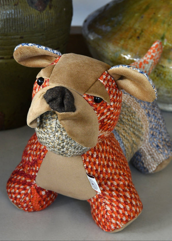 Cães patchwork para segurar portas