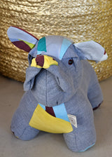 Cães patchwork para segurar portas