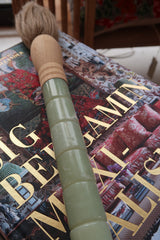 Pincel grande em tons de jade verde suave
