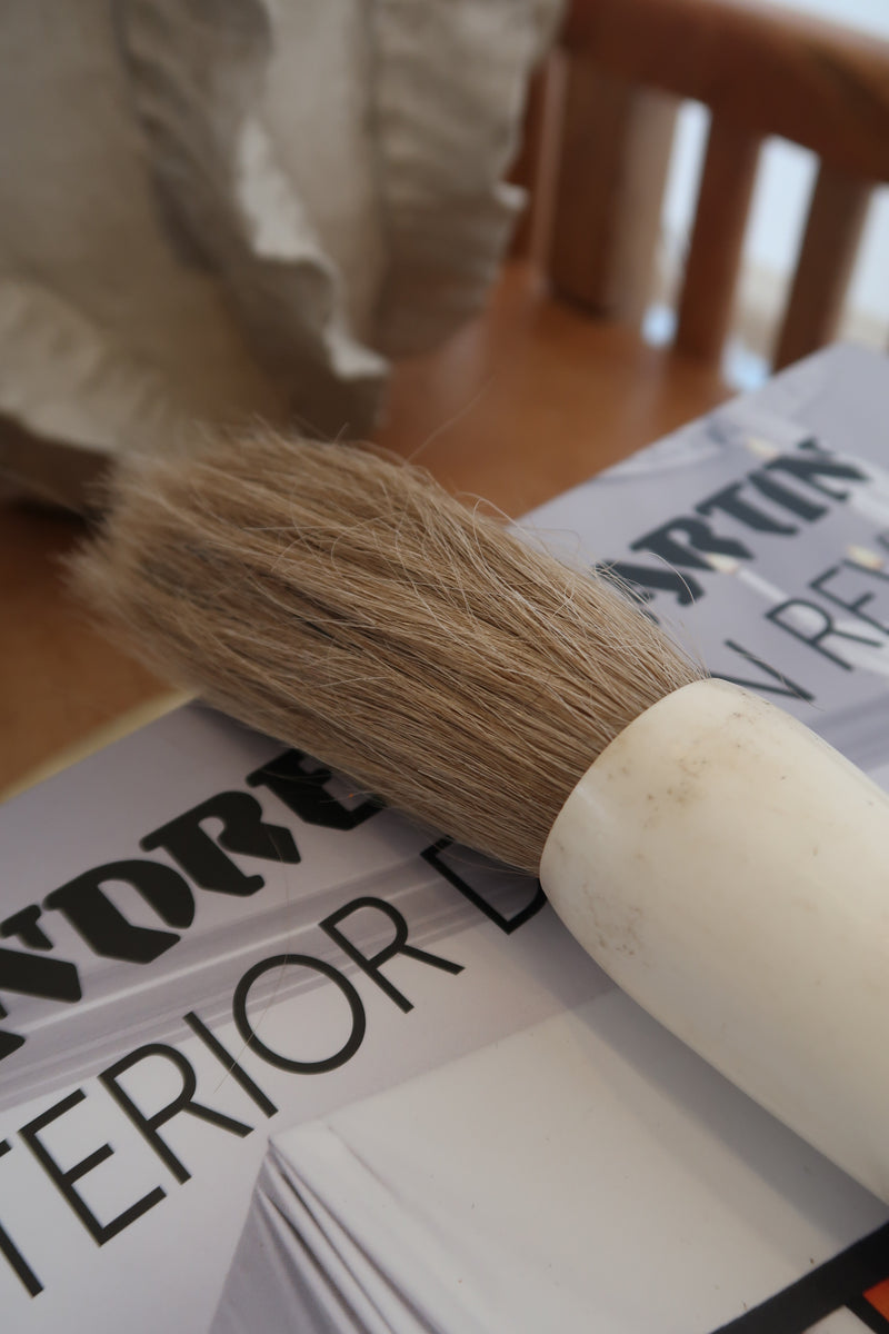 Pincel Decorativo em cerâmica e detalhes orientais