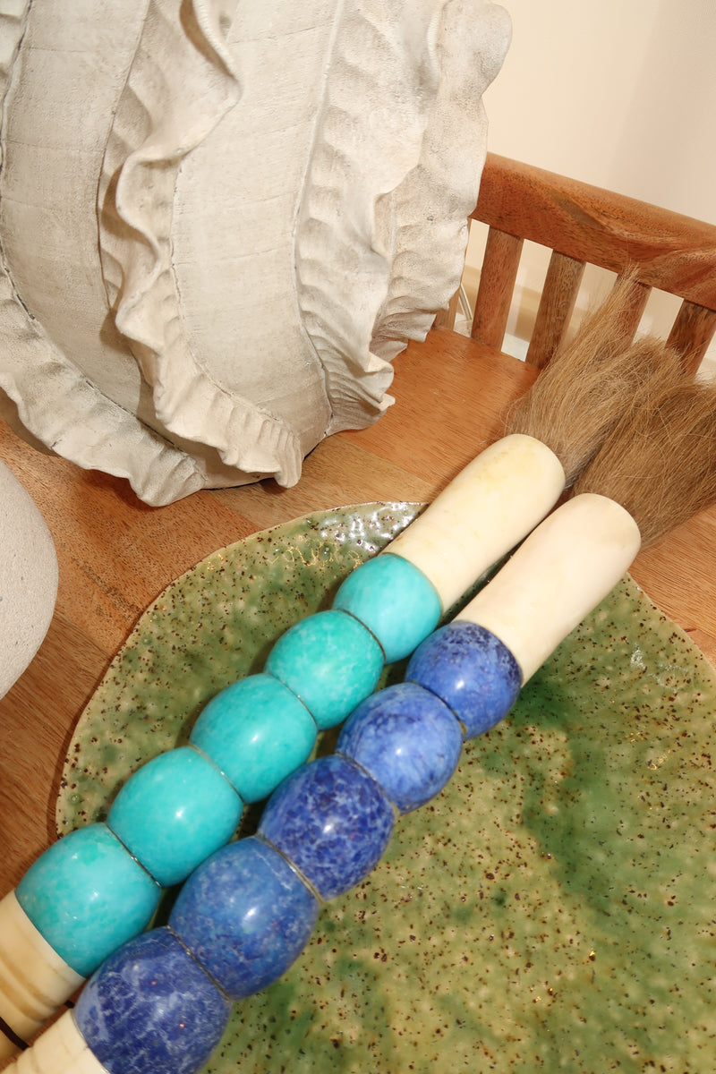 Pincel Decorativo Marmoreado em tons de azul turquesa