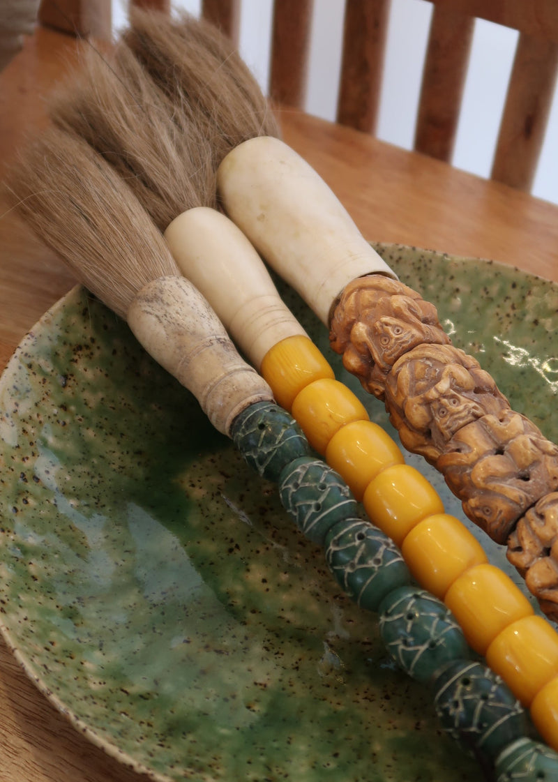 Pincel Decorativo detalhado em Verde Jade