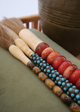 Pincel Decorativo marmoreado em tons Coral e vermelho queimado