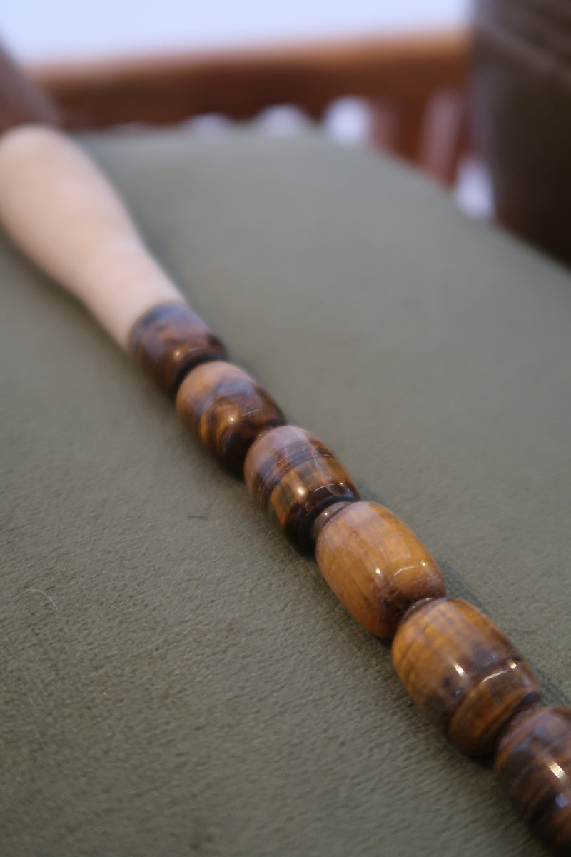 Pincel Decorativo marmoreado em tons de castanho