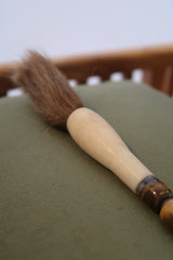 Pincel Decorativo marmoreado em tons de castanho