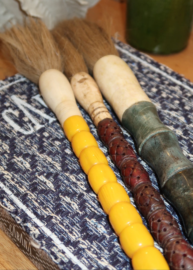 Pincel Decorativo em tons de verde noite