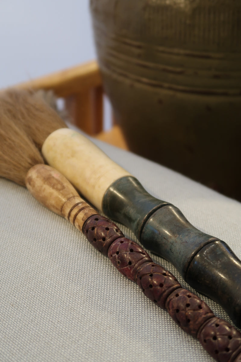 Pincel Decorativo em tons de verde noite