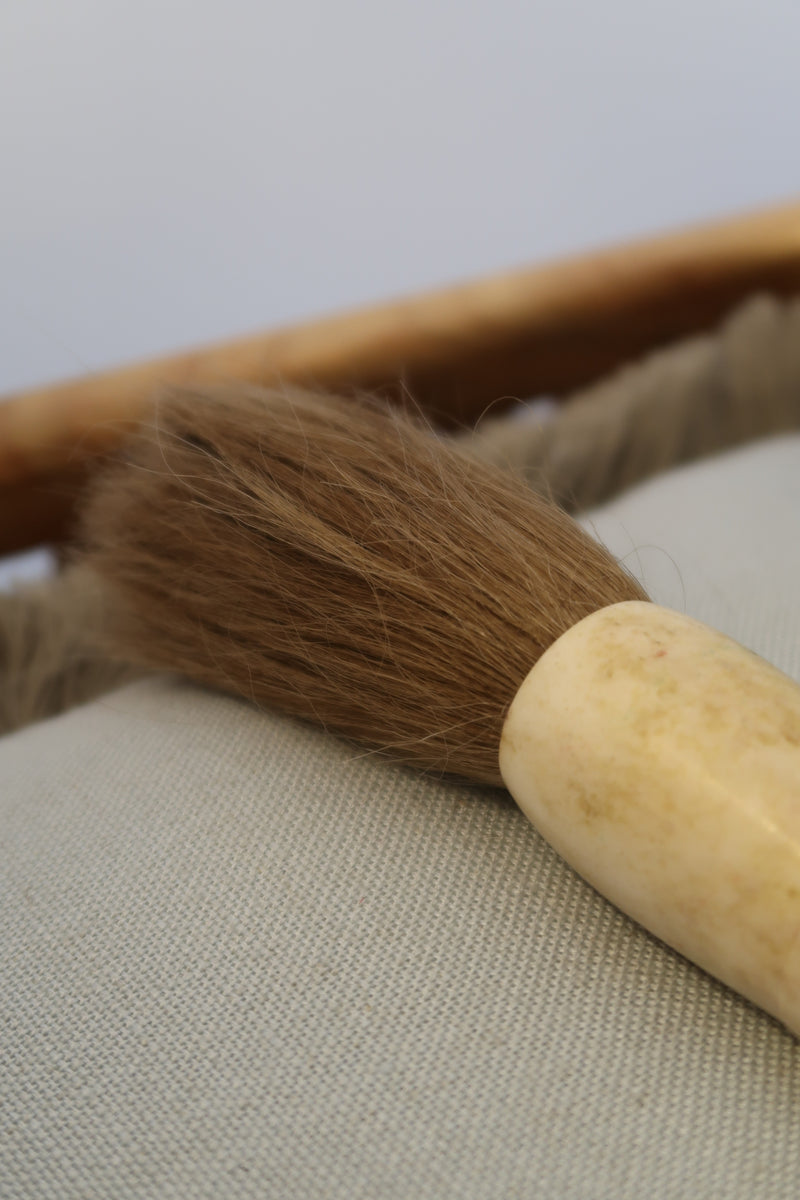 Pincel Decorativo em tons de verde noite