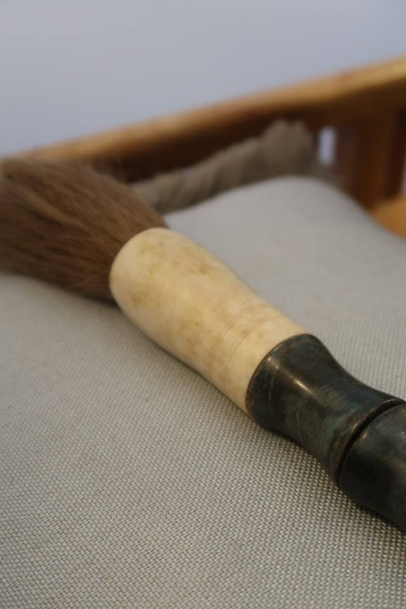 Pincel Decorativo em tons de verde noite