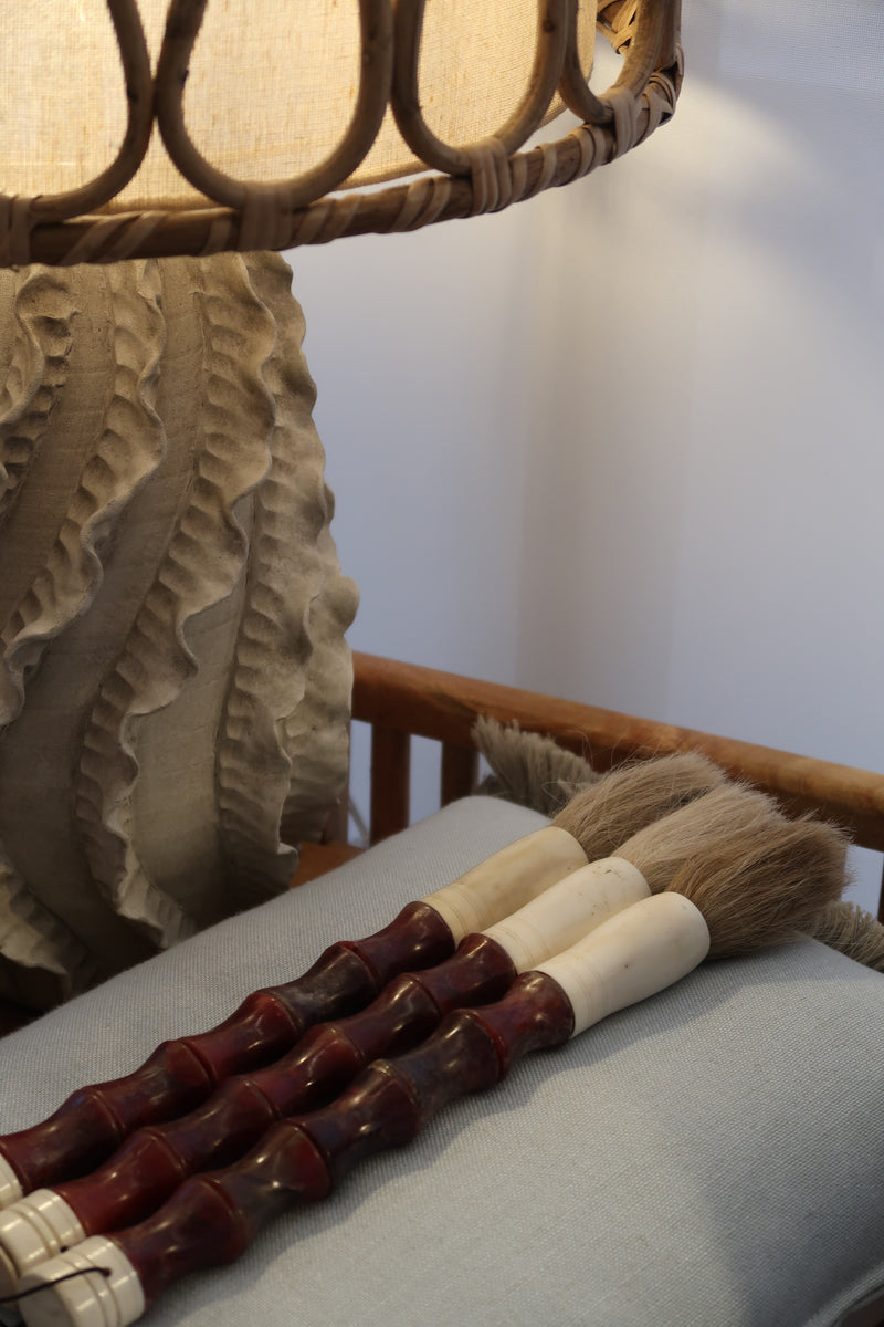 Pincel Decorativo num tom Terracota Envelhecido