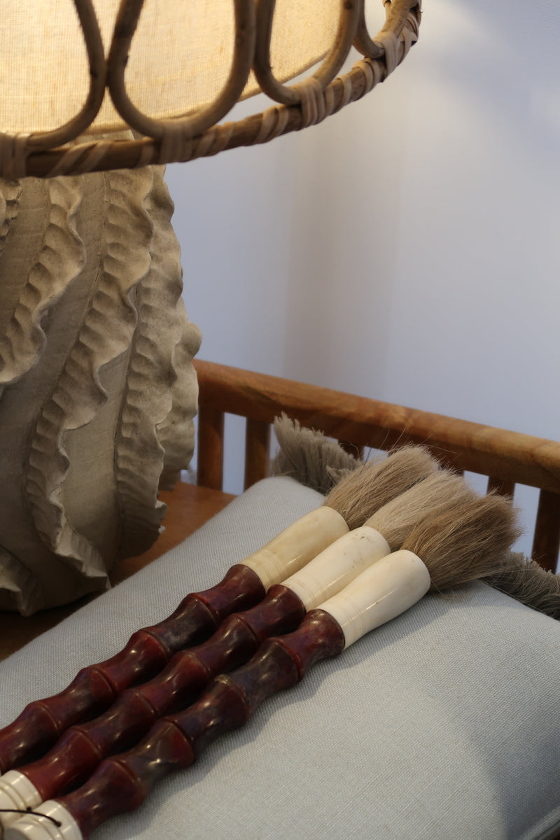 Pincel Decorativo num tom Terracota Envelhecido