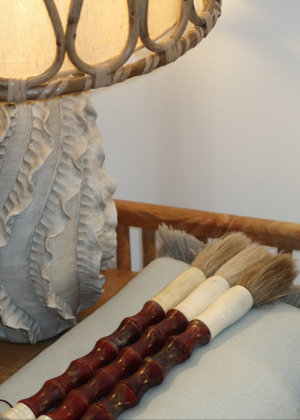 Pincel Decorativo num tom Terracota Envelhecido