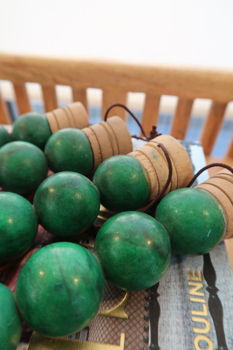 Pincel Decorativo com peças redondas Verde Esmeralda