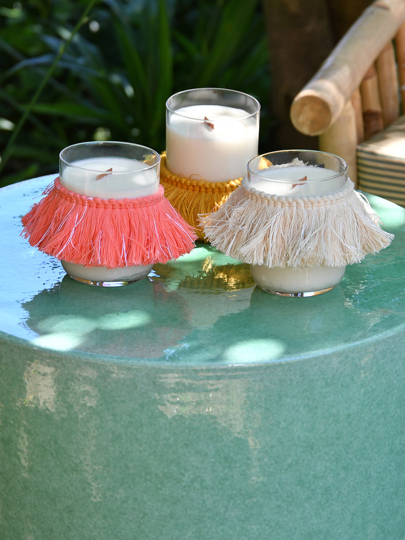 Vela artesanal ,com aromas cítricos, baunilha e âmbar